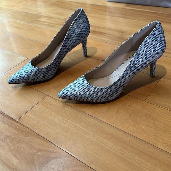 Alfani Shoes - NWOT Alfani Beautiful & Classic heel Navy Blue/Powdered Blue/White/Silver Woven